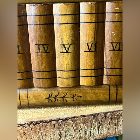 Antique Italian Sorrento wood inlay puzzle casket box with key 6.25" - Picture 8 of 10